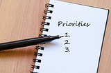 Why I Still Write Lists (With a Pen)