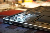 10 Ciri Kerusakan pada Baterai MacBook