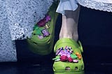 #LuízaBradshaw: Crocs no desfile da Balenciaga!