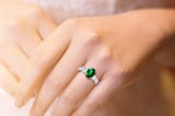 5 Tips to Buy The Best Emerald Wedding Ring