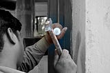 Photo by Anubhav Chauhan. (In pic: a carpenter repurposing an old door frame)