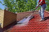 Five Indications That a Roof Cleaning Company Is Needed