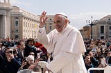 Pope: Ukraine Should Surrender