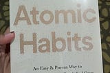 Terapkan Kaidah Atomic Habits; Hasil Luar Biasa Menunggumu