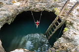 Ceviche, Cenotes, Casas, Cartels