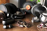 REFERENCE LIST: Best headphones and earphones under 200 dollar