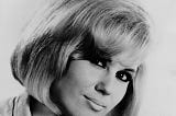 Dusty Springfield Takes The Reigns Of Blue-Eyed Soul