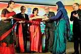 जब भारत-बांग्लादेश कूटनीति ने साड़ी मार्ग लियाजब भारत-बांग्लादेश कूटनीति ने साड़ी मार्ग लिया