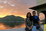 Sarah & Sharukh enjoying an evening at Fateh Sagar Lake in Udaipur