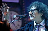 Charly García nos deleita con “La Maquina de Ser Feliz”