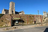 L’étal du boucher, les bus scolaires et l’égalité femmes-hommes