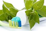 Toothpaste Alternatives: Non-Toxic Toothpaste Brands You Should Know About