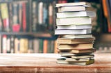 Top 10 Books Every College Students Must Read.