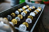 The Pros and Cons of Investing in Bitcoin