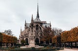 Mitten ins Herz — der Brand in Notre-Dame de Paris