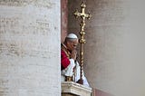 De obispo entre obispos a obispo de Roma