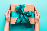 Top 5 Gift Ideas to Give to Senior Citizens