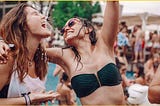 Useful Tips to Choose the Best Club to Enjoy Pool Party Miami