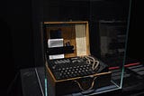Enigma Machine. Picture from https://unsplash.com/fr/@maurosbicego