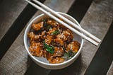 Chinese Keto Sesame Chicken has several benefits, especially for those following a low-carb, high-fat keto diet. Here are some of the benefits.