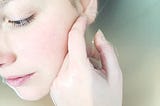 HOW TO LAYER SKINCARE PRODUCTS