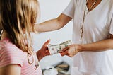 Seven Best Ways to Teach Your Kids the Art of Money Management Without Even Making Them Realize