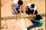 Building a house in the favela in São Paulo - Um Teto Para Meu Pais