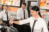 The discipline of the restaurant staff: is it necessary to fine them for wrong work?