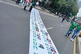 ACÁ RESISTE LA DEMOCRACIA