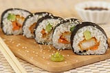 Fish sushi rolls 🍣