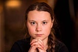 Greta Thunberg: Transformando el activismo climático desde la adolescencia