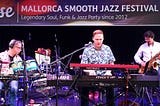 SMOOTH JAZZ. Joy with 480 East! Shakedown (Barn Session) (1)