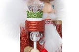 Kurt Adler HA0220 Hollywood Tree Hat Nutcracker: A Festive Addition to Your Holiday Decor