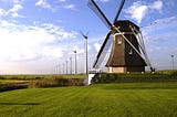 Windmill and wind farm