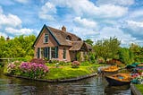 Is It Worth Visiting Giethoorn?