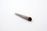 Why Ash Color Matters, Weed Herald, WeedHerald.com