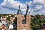 Entdecke das kulturelle Erbe von Altenburg: Schloss, Kirchen und Museen