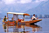 CRUISING THROUGH MAGNIFICANCE: Discovering the Allure of Kashmiri Shikaras