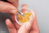 How to Dab Live Resin Safely: Tips and Techniques for Beginners
