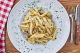 Pasta al Burro e Parmigiano (Authentic Fettuccine Alfredo)