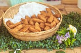 A basket of some fried Ghanaian delicacies
