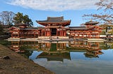 宇治平等院：攝關政治下的極樂世界模型