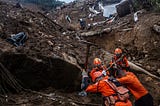At what stage in a disaster do people stop helping each other?