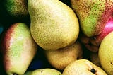 A group or pile of pears.