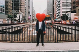 Em tempos de ódio é importante lembrar de praticar o amor.