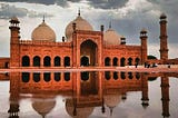 _Badshahi Mosque: A Marvel of Mughal Architecture_