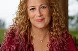 Picture, Jodi Picoult, https://www.jodipicoult.com/