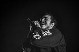 Kontras Hip-Hop Bernama Post Malone.