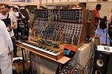 Ses Sentezinin Temel Prensipleri ve Synthesizer Dünyasına Giriş