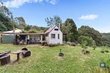 Is this Australia’s Tiniest Timber House? —  1,025m² House